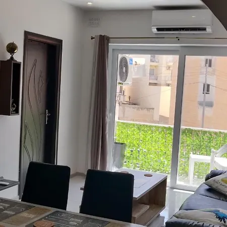 Sunny Day Flat Apartmán St. Paul's Bay