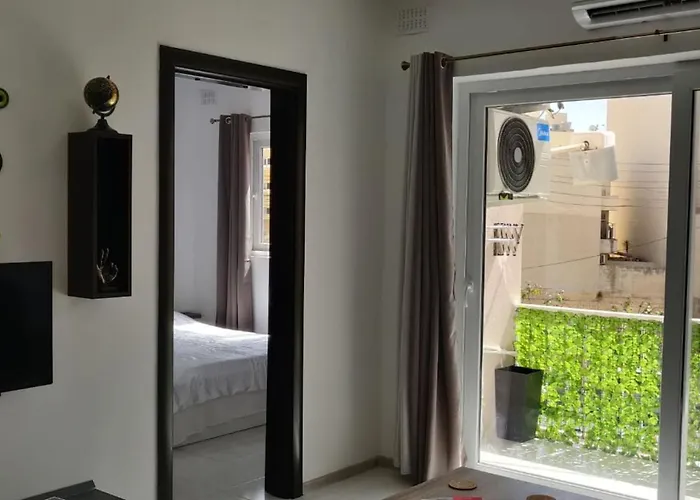 Sunny Day Flat Apartment St. Paul's Bay